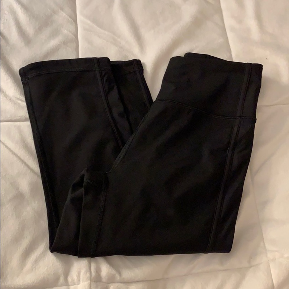 Lululemon size 4 knee length luxtreme legging